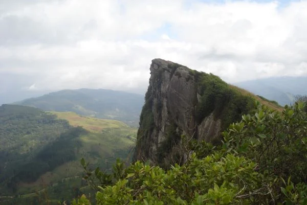 Rocky peaks and escarpments of Hanthana