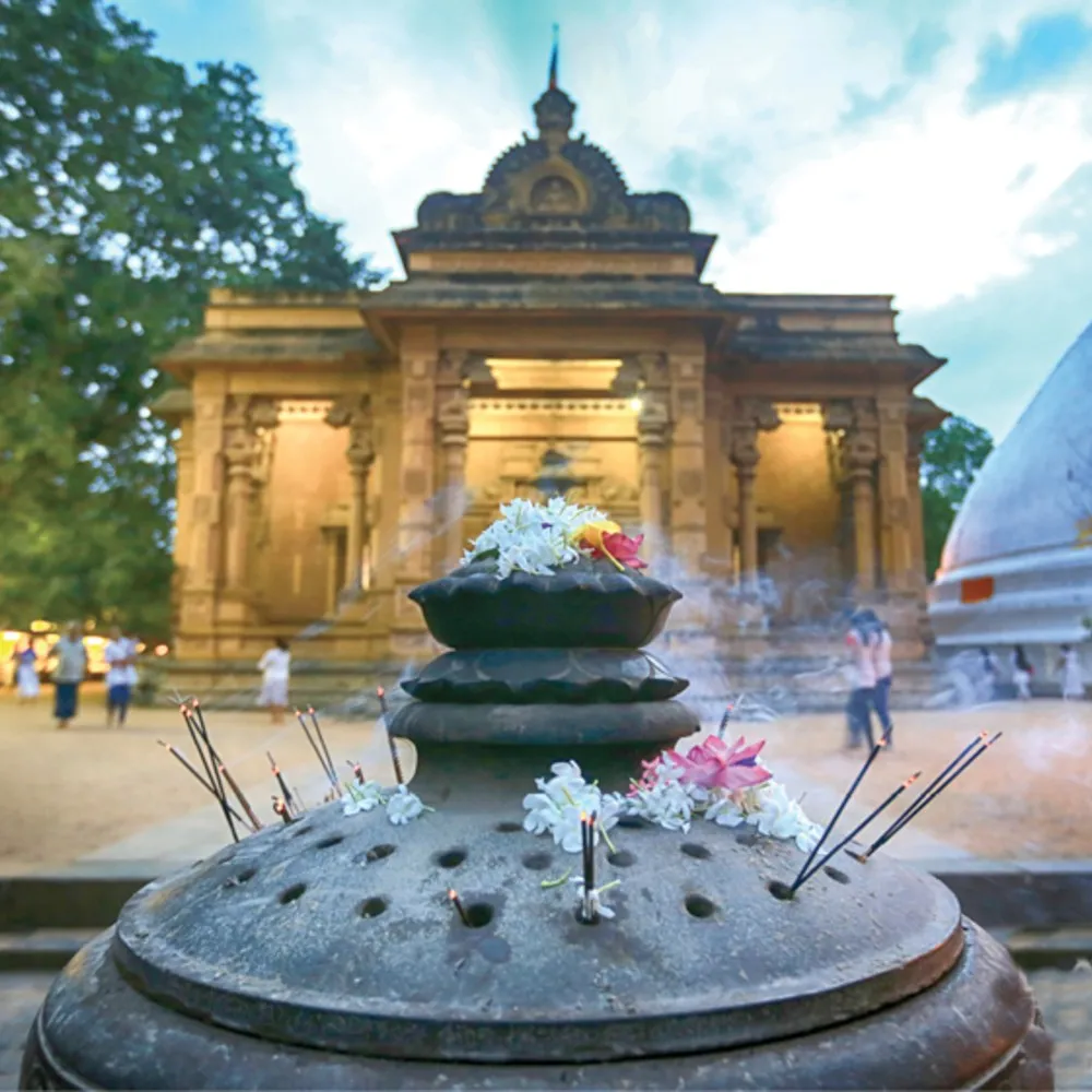 Kelaniya Temple - Scenic landscape in The Western Coast & Riverways, Sri Lanka