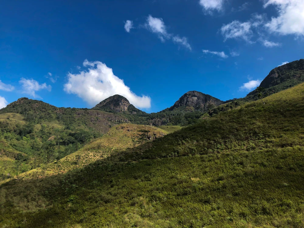 Knuckles mountain peaks and hiking trails