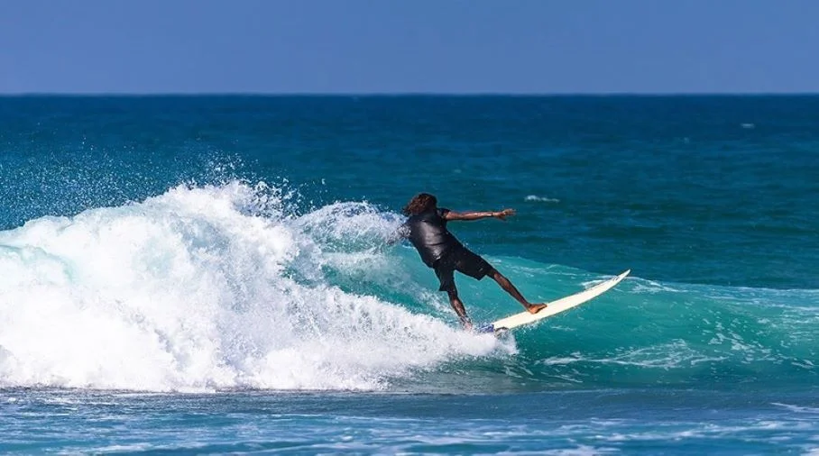 Mirissa surfing hotspot with peeling point breaks