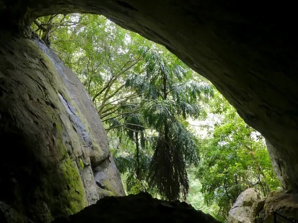 Ravana Cave - Scenic landscape in The Central Highlands, Sri Lanka