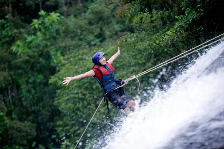 Knuckles cloud forest trekking, white-water rafting & high-altitude trails