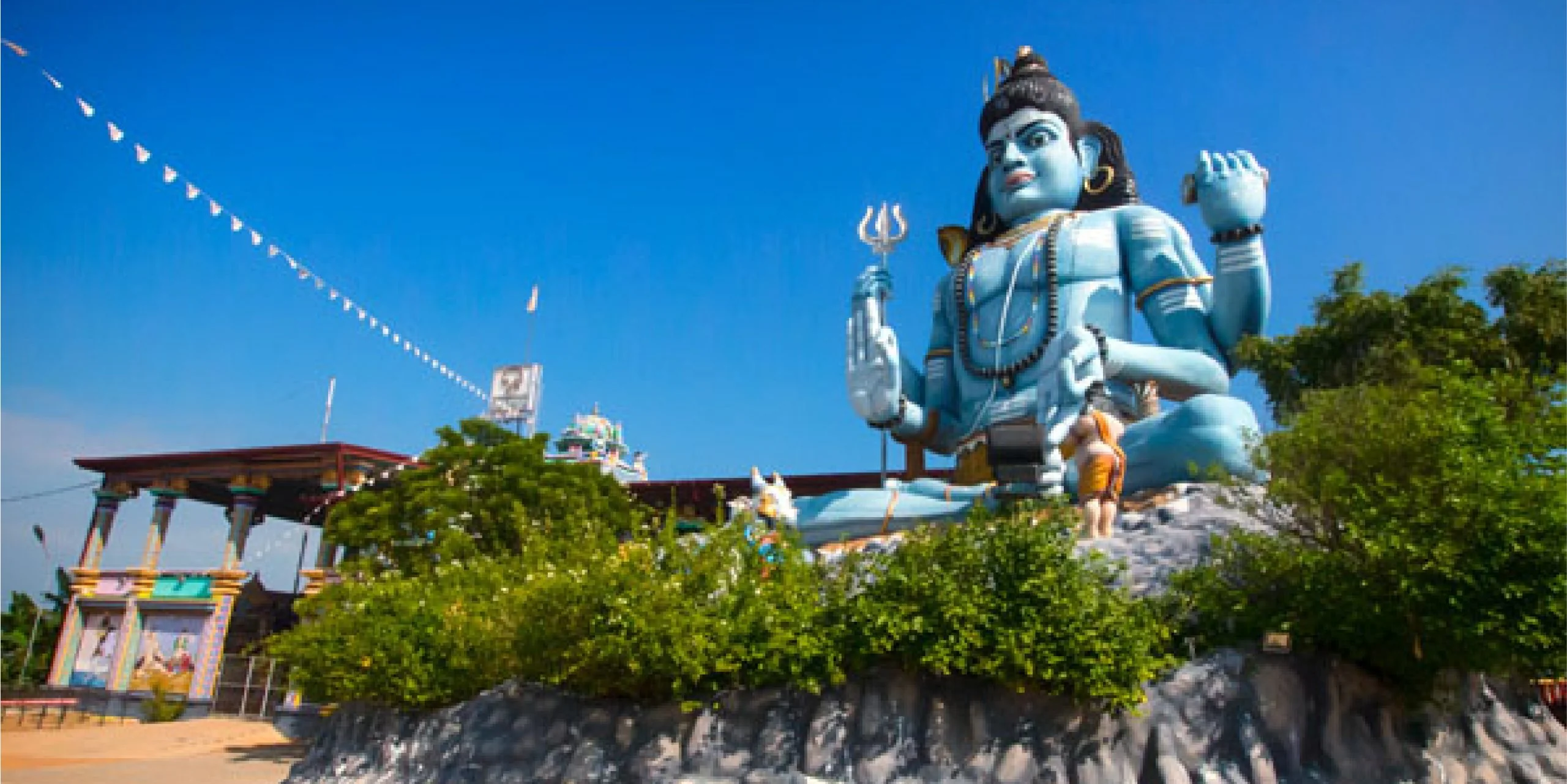 Eastward Journey to Coastal Trincomalee & Koneswaram Kovil